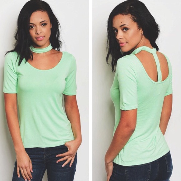 Tayzani Tops - Mint Green Choker Scoop Neck Short Sleeve Top NEW